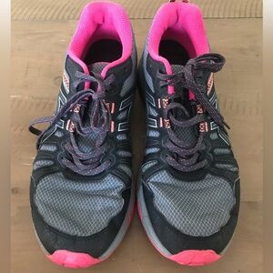 ASICS Women’s Gel-Venture 7 Running Shoes - size 9
